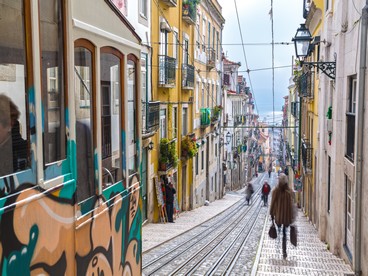 Lisbona, un tram a Bairro Alto