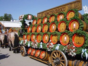 Oktoberfest: barili di birra in arrivo