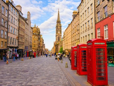 Una strada di Edimburgo