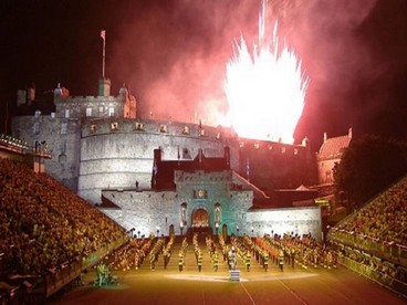 Military Tattoo Edimburgo, fuochi d'artificio sul Castello