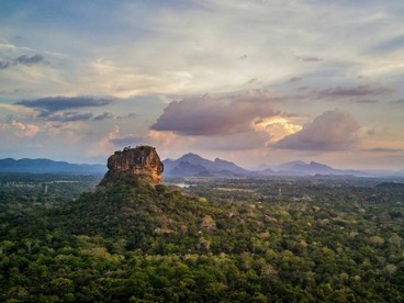 Tramonto sulla fortezza Sigirya, Sri Lanka