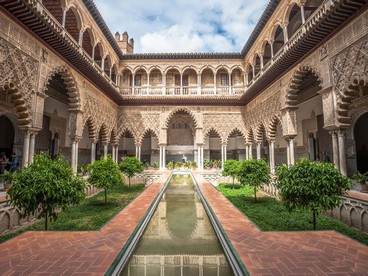 Patio dell'Alcazar Reale a Siviglia