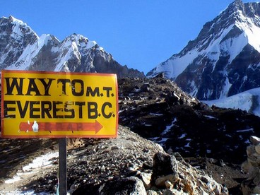 In cammino verso il Campo Base dell'Everest