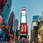 Cartelloni pubblicitari dei musical a Times Square