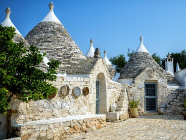 Una particolare masseria: con trulli