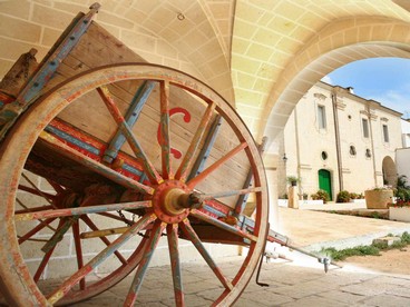 L'interno di una masseria in Puglia