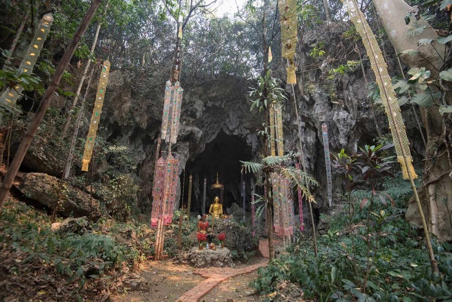 Ingresso della grotta Tham Luang