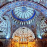 Interni della Moschea Blu di Istanbul