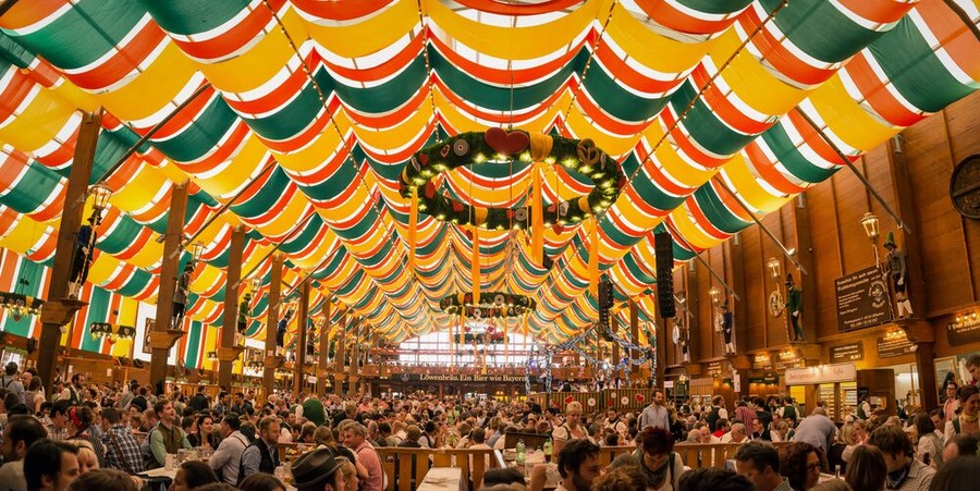 Un tendone dell'Oktoberfest