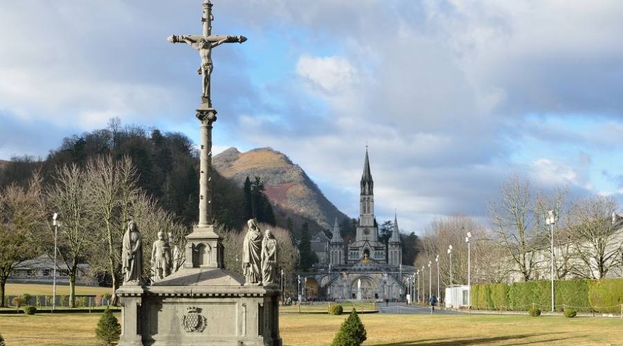 Esplanade, Lourdes