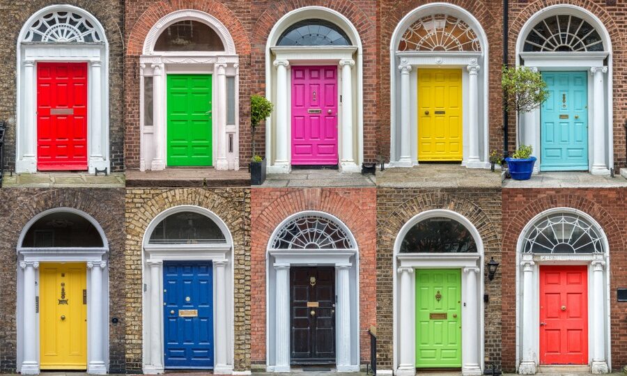 Collage di porte colorate a Dublino