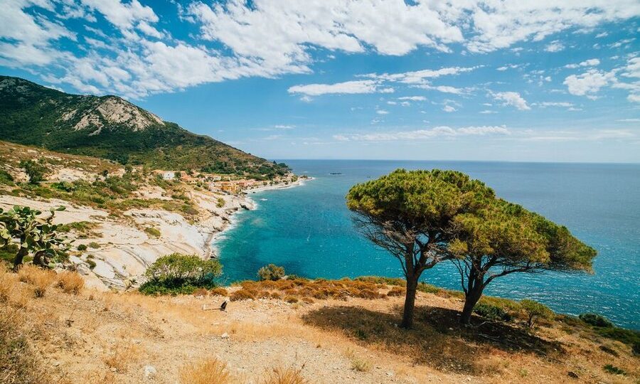 Trekking all'Elba tra mare e montagne