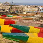 Barche colorate sulle coste del Senegal