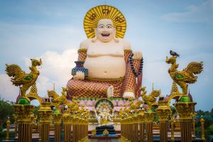 Il Buddha cinese sorridente a Koh Samui