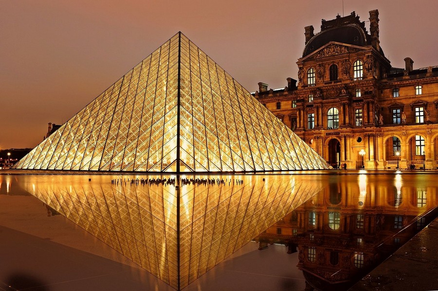 Louvre a Parigi -ph EdiNugraha via pixabay