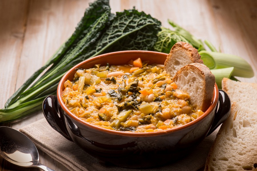 Ribollita, piatto tipico toscano