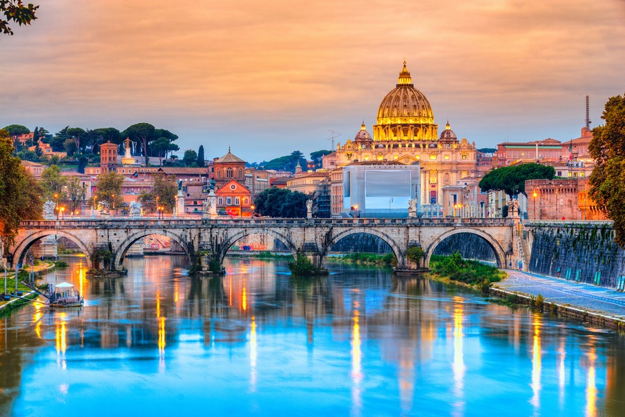 Tevere e Basilica di San Pietro, Roma