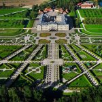 Palazzo di Rundale e giardini esterni